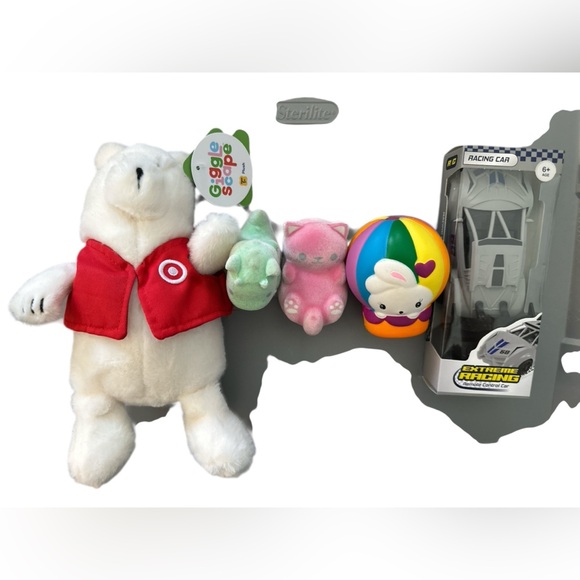 Toy bundle plush, squishy and remote control car - Picture 1 of 10